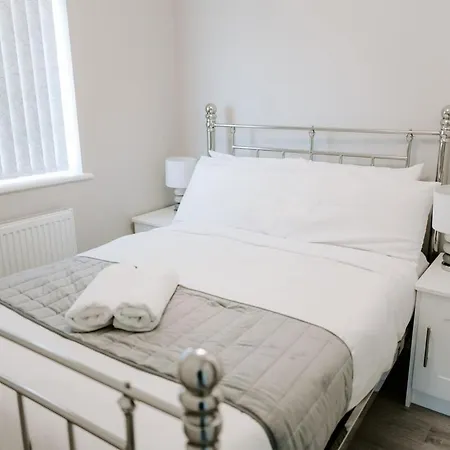 Morville Court - 2 Bed House With Office * Thornaby on Tees