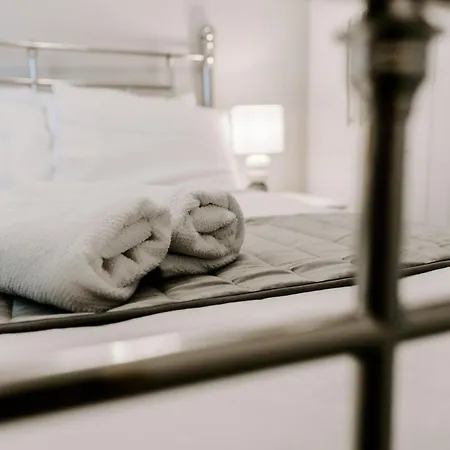 Morville Court - 2 Bed House With Office * Thornaby on Tees