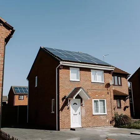 Morville Court - 2 Bed House With Office * Thornaby on Tees