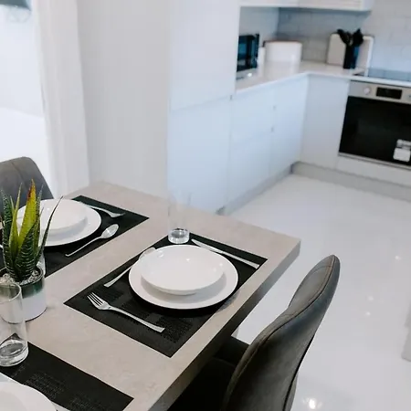 Morville Court - 2 Bed House With Office * Thornaby on Tees